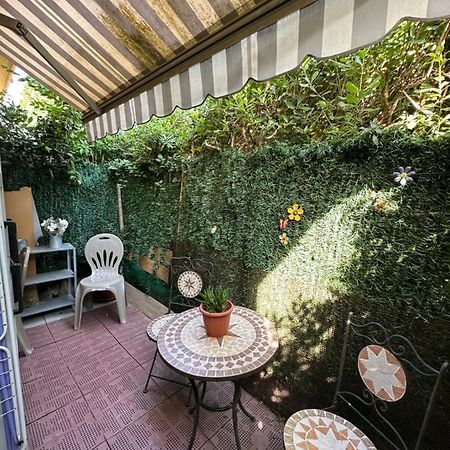 Appartement Bilocale à Lucques Extérieur photo